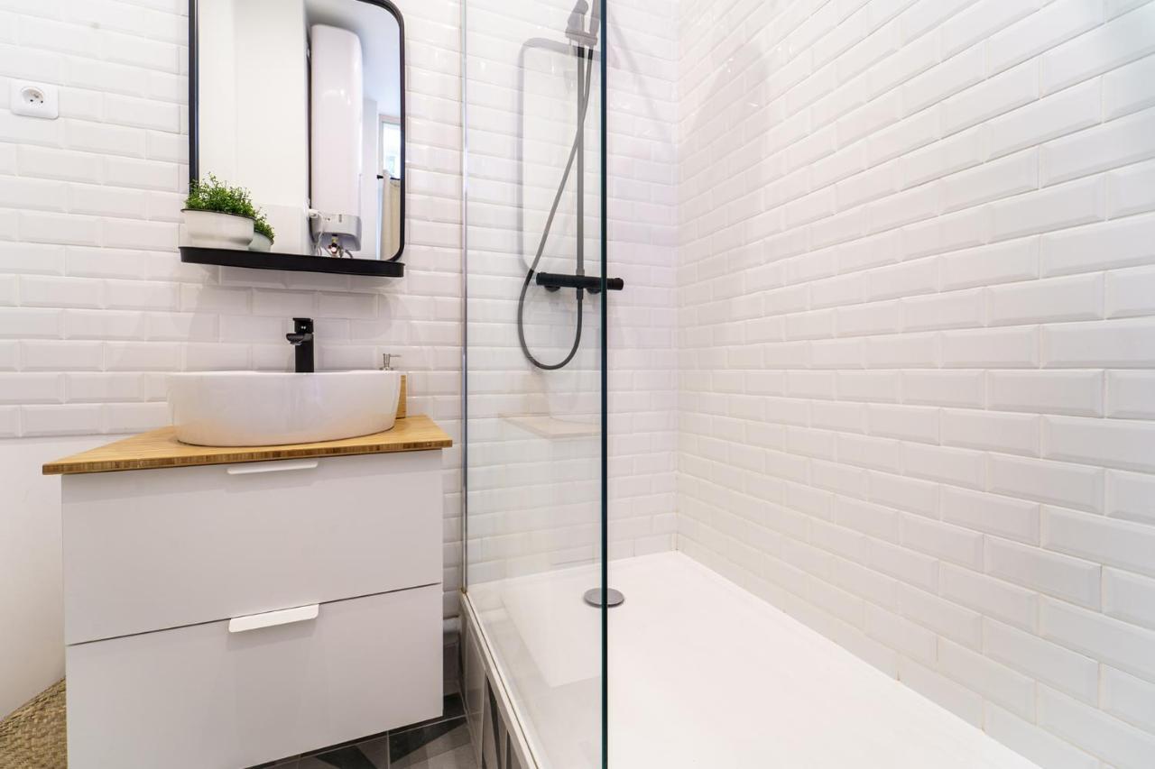 Parisuites Central Canal Saint Martin Chic & Design & Cosy Экстерьер фото